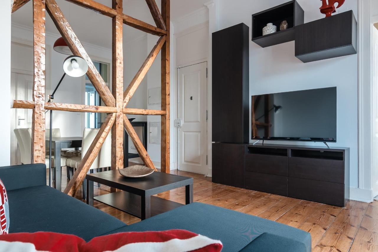 Elegant 3 Bedroom Flat With View In Principe Real Lisbon Exterior photo