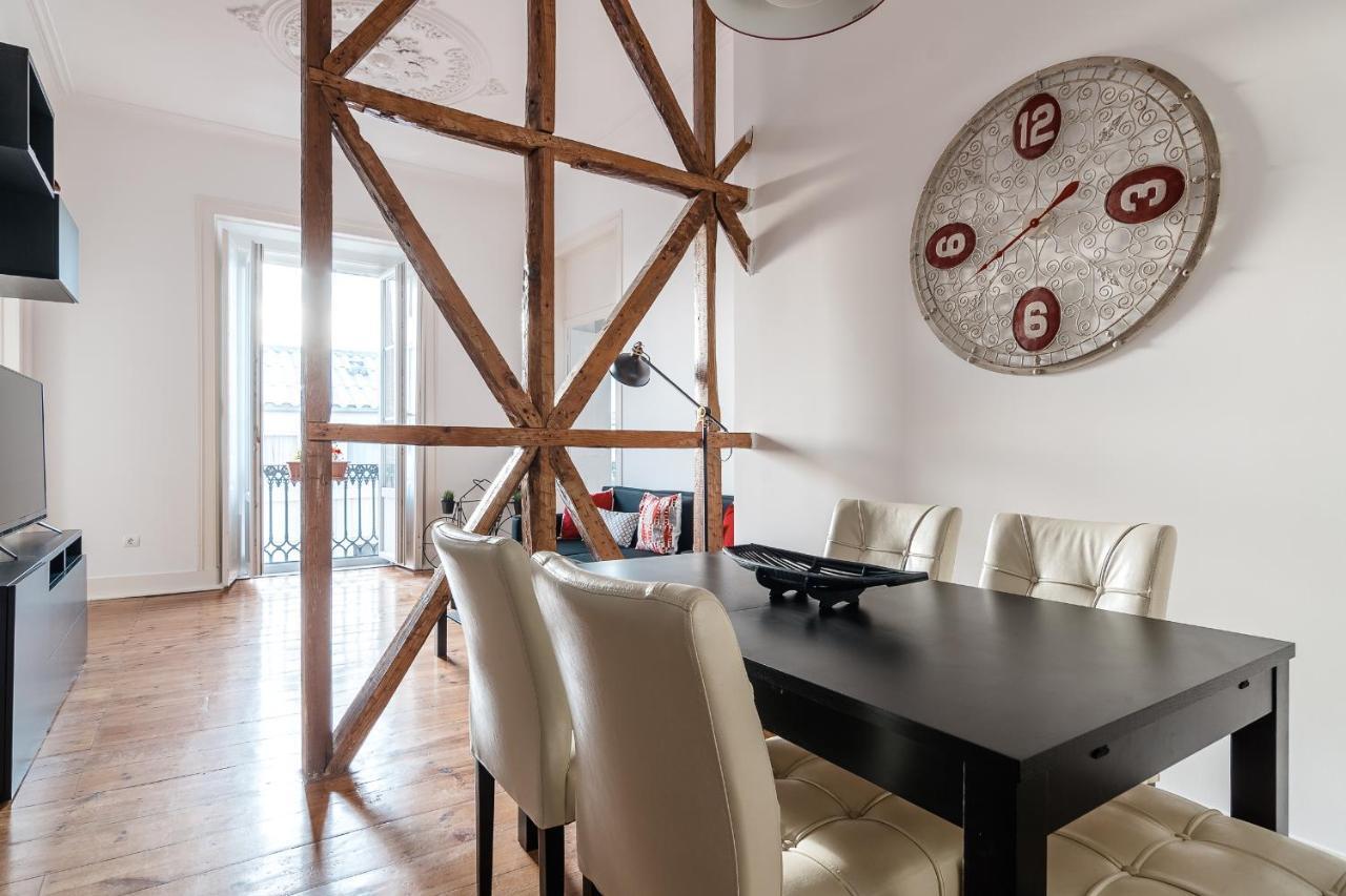 Elegant 3 Bedroom Flat With View In Principe Real Lisbon Exterior photo